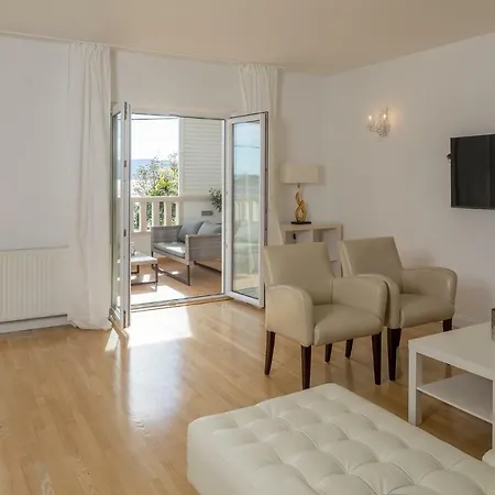 Apartments Villa Lux Dugi Rat Exterior photo