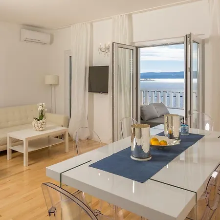 Apartments Villa Lux Dugi Rat Exterior photo