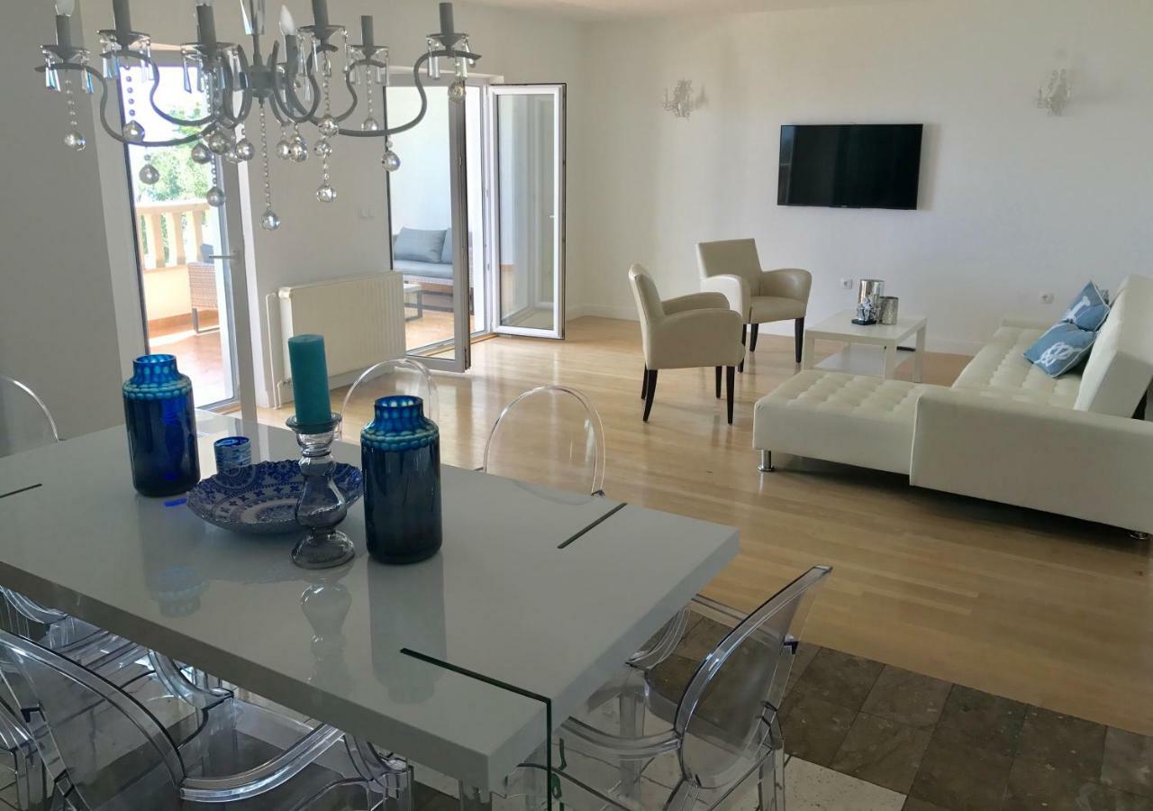 Apartment Lux
